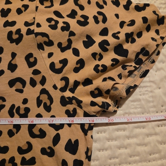 J. Crew Leopard Print Women's Top - Picture 3 of 4